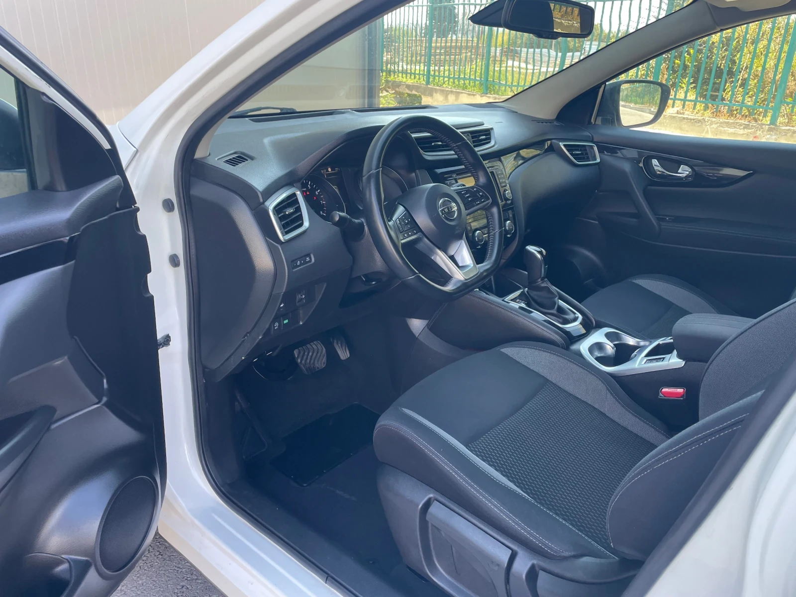 Nissan Qashqai Benz  automat  - изображение 8