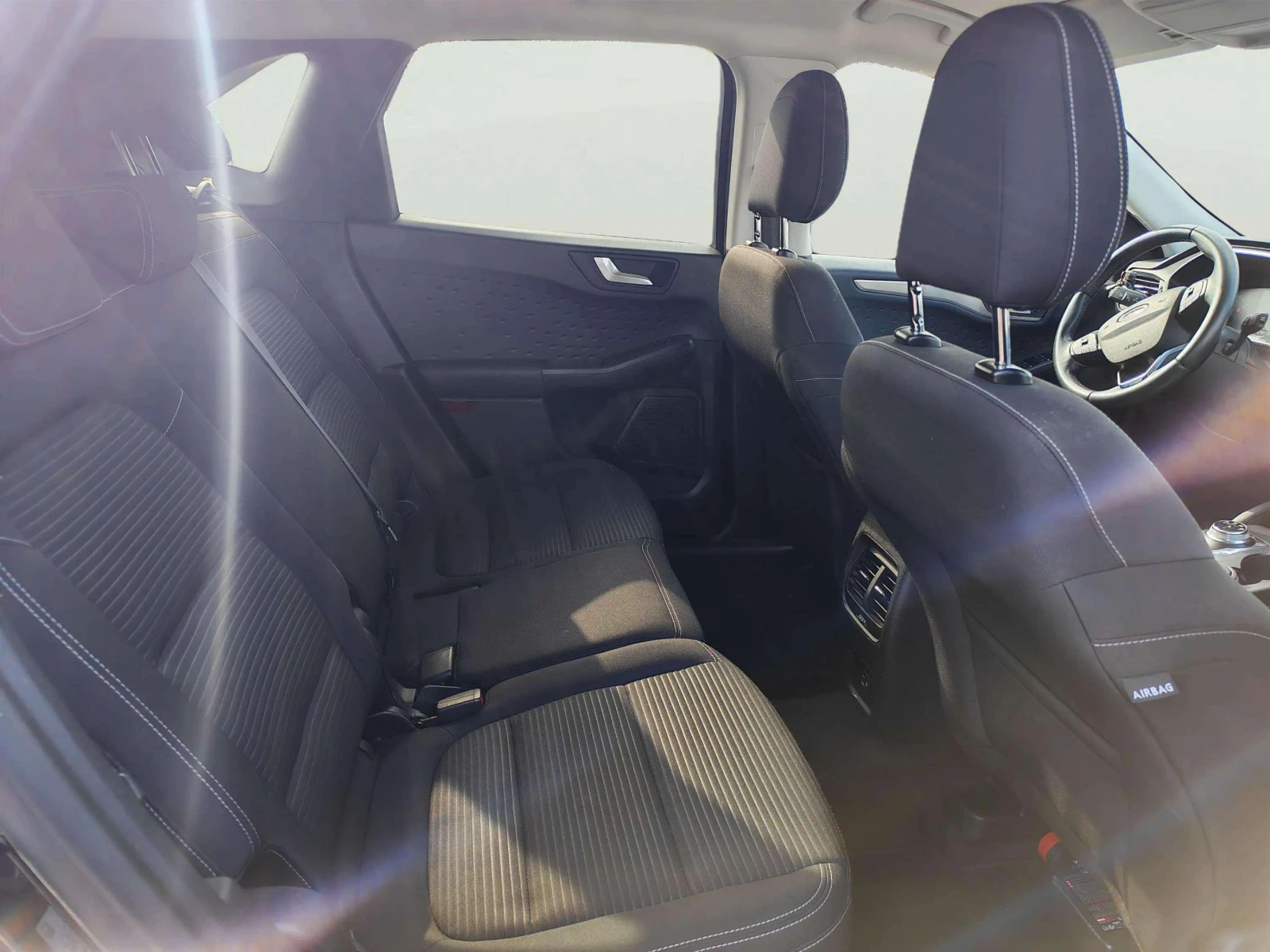 Ford Kuga 2.0 TDCi - изображение 9