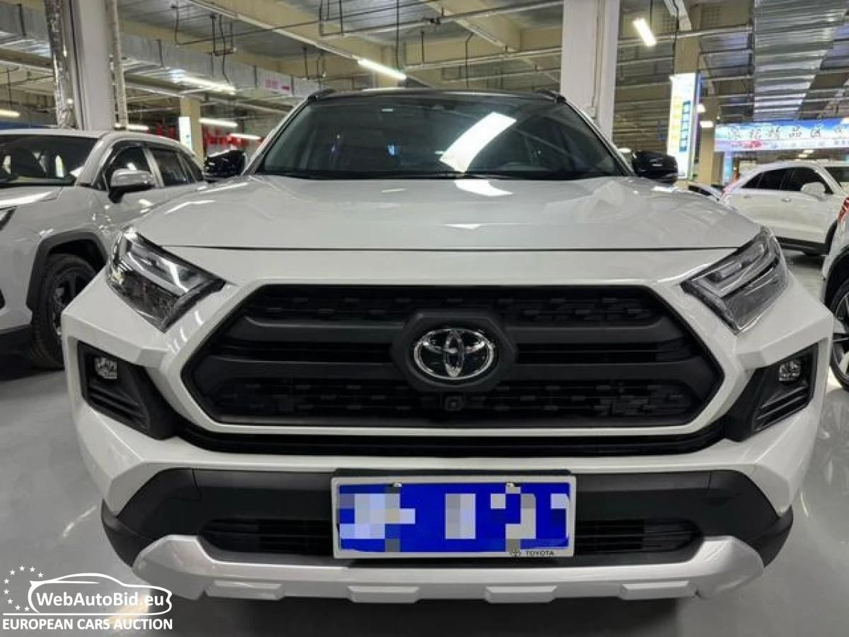 Toyota Rav4, снимка 2 - Автомобили и джипове - 54400582
