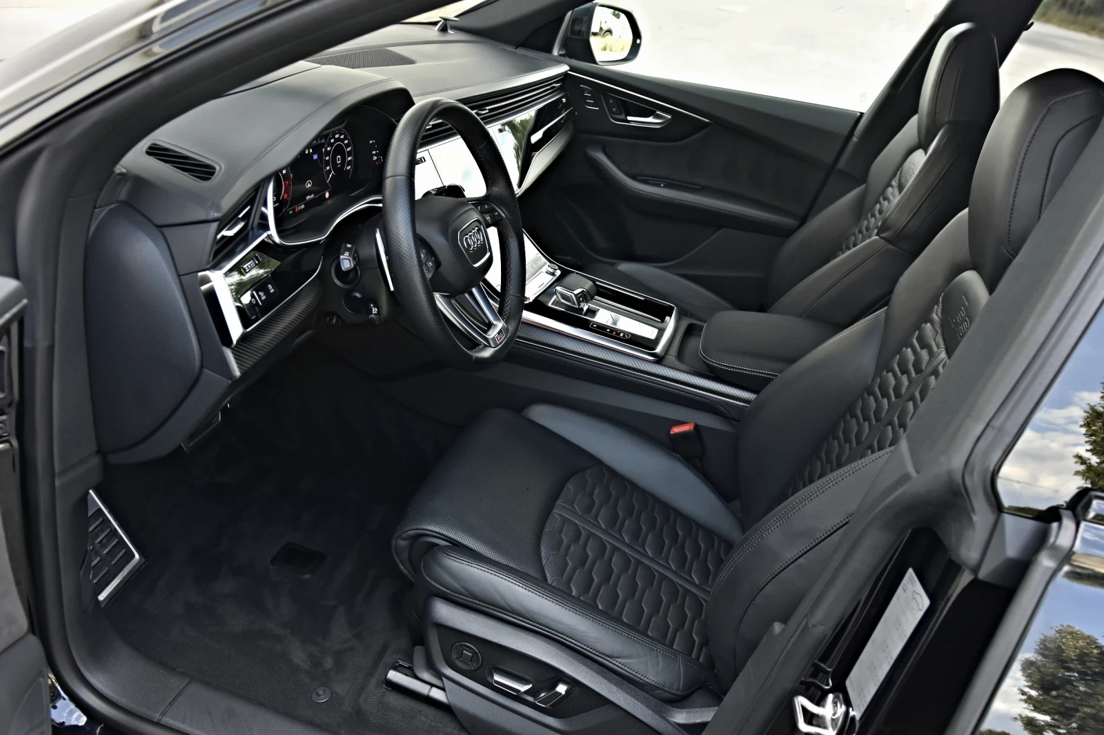 Audi RSQ8 4.0 TFSI V8 B&O-3D 23 RS-SITZE 2xCARBON CERAMIC, снимка 8 - Автомобили и джипове - 55273539