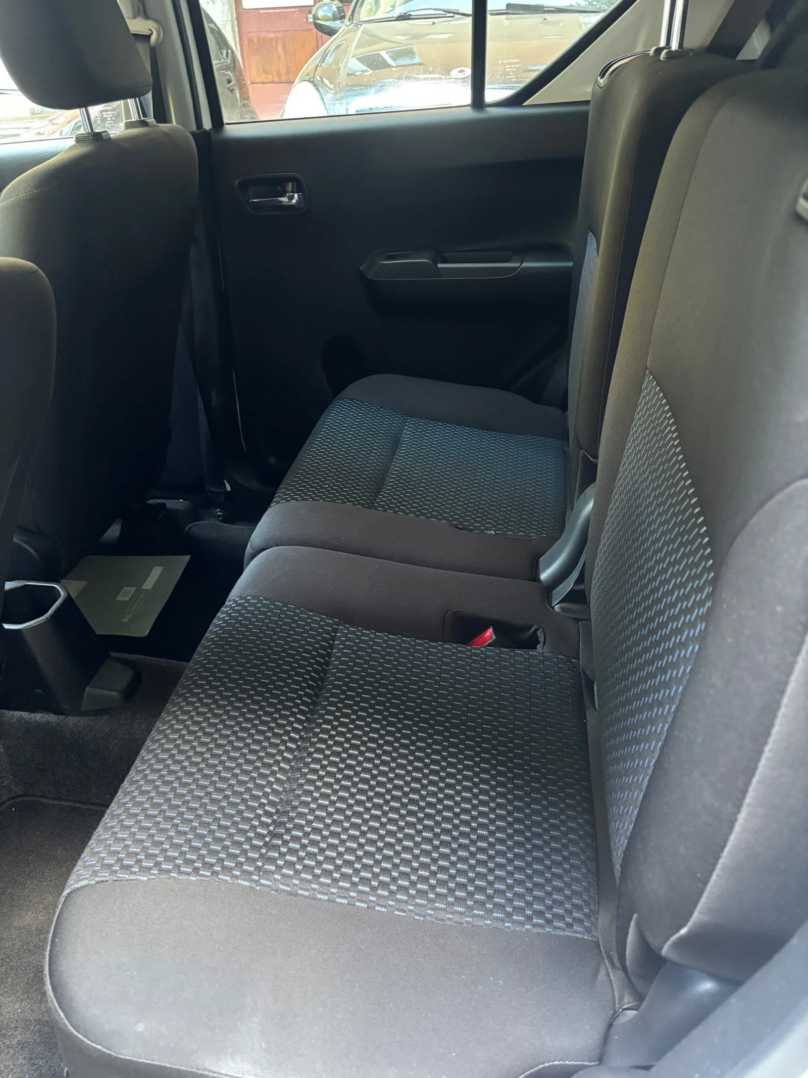 Suzuki Ignis, снимка 9 - Автомобили и джипове - 55682089