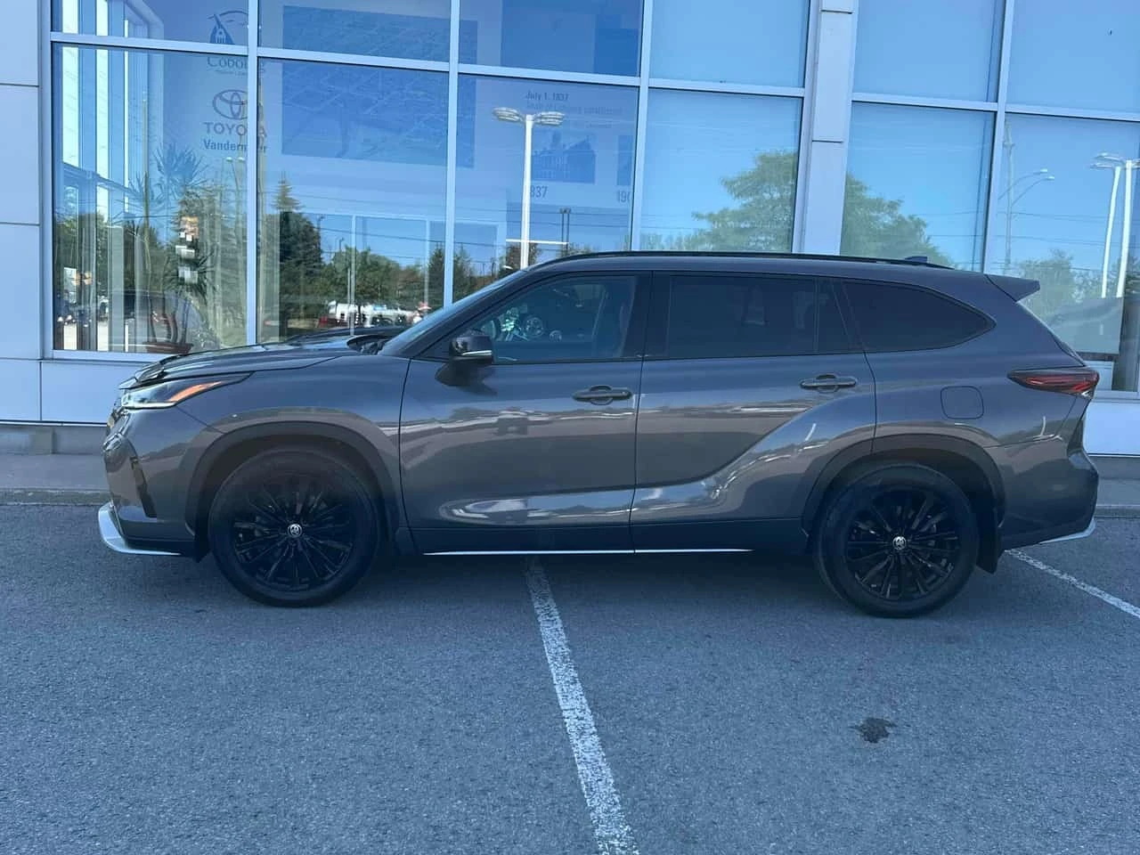 Toyota Highlander XSE AWD | CARFAX | ���������������� �� TOYOTA | Mobile.bg � ����������� 3