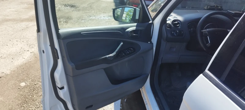 Ford Transit Galaxy , снимка 8 - Бусове и автобуси - 45980048