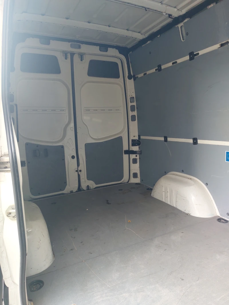 VW Crafter 2.5 TDI, снимка 8 - Бусове и автобуси - 52846423