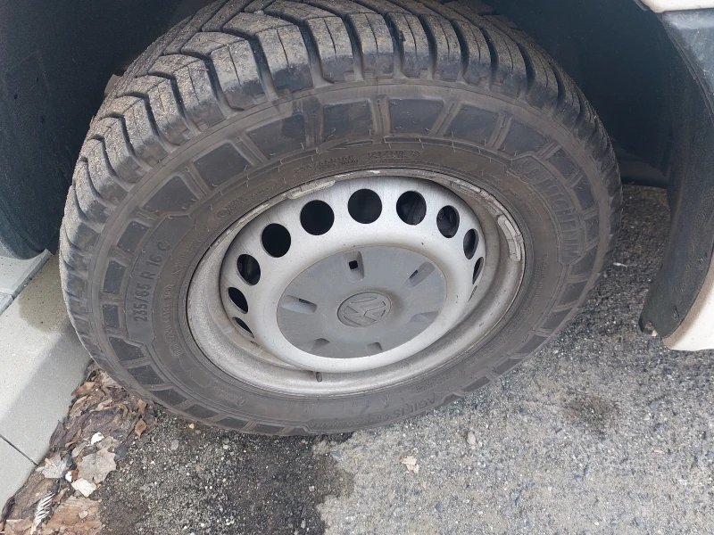 VW Crafter 2.5 TDI, снимка 12 - Бусове и автобуси - 52846423