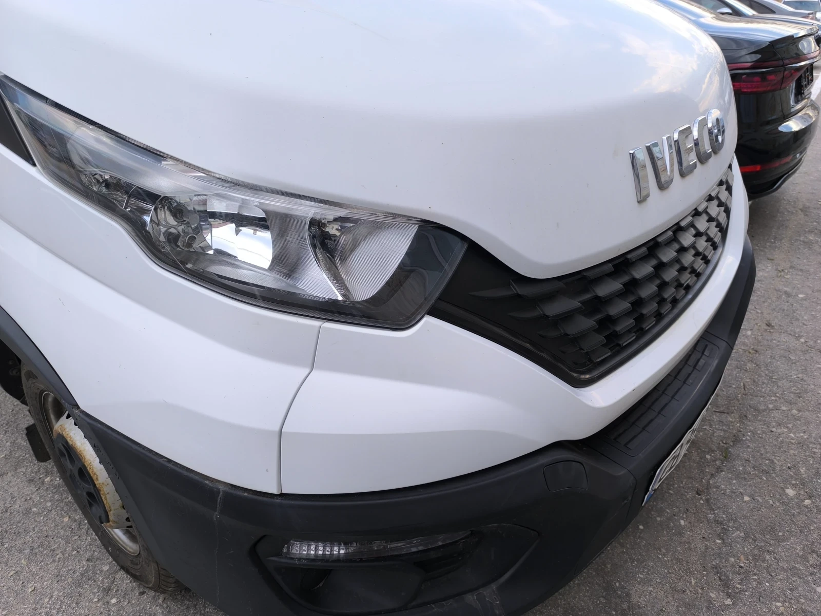 Iveco Daily 2.3 Макси, От България, реални километри, обслужен, снимка 3 - Бусове и автобуси - 54181467