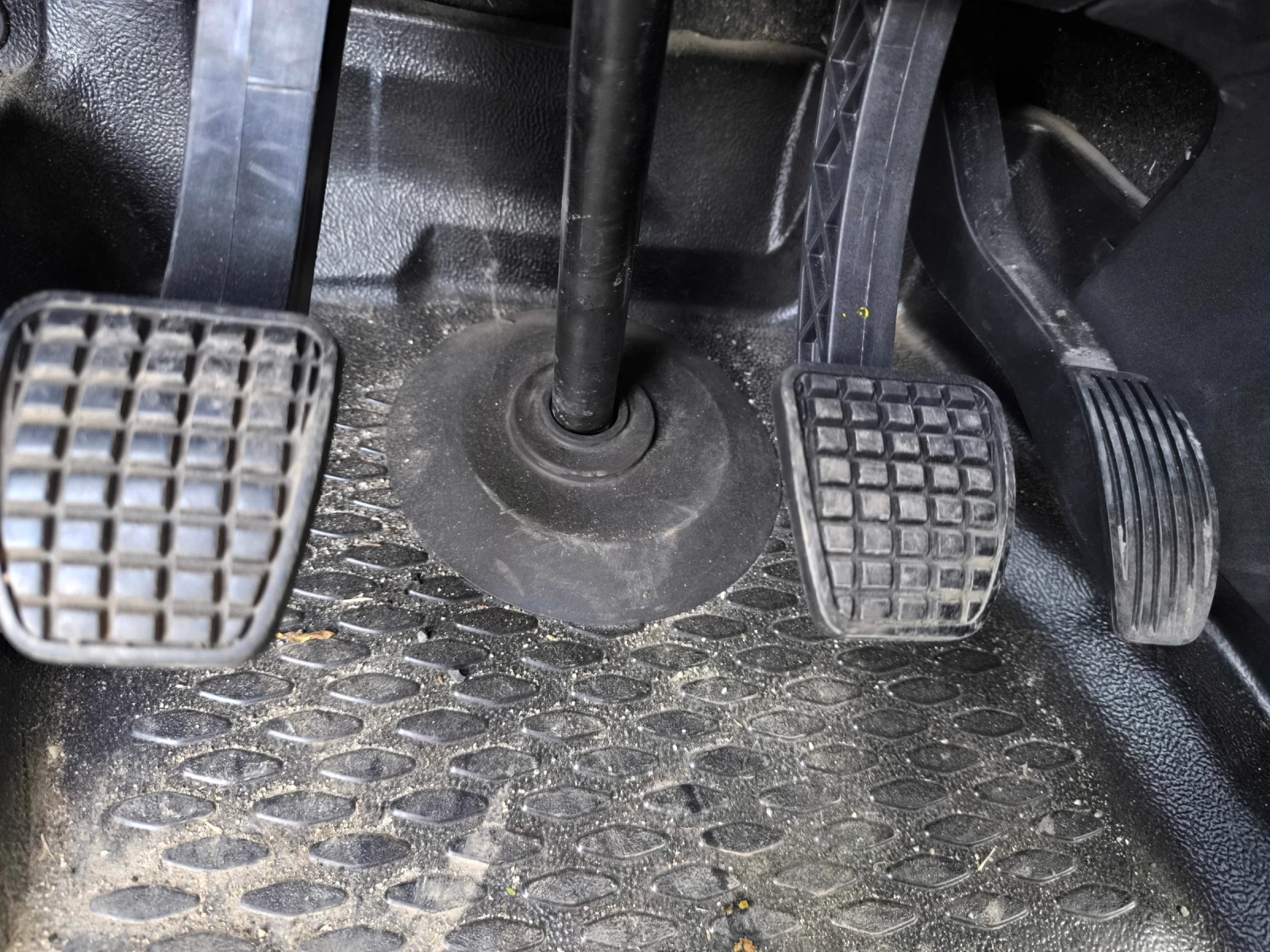 Iveco Daily 2.3 Макси, От България, реални километри, обслужен, снимка 11 - Бусове и автобуси - 54181467