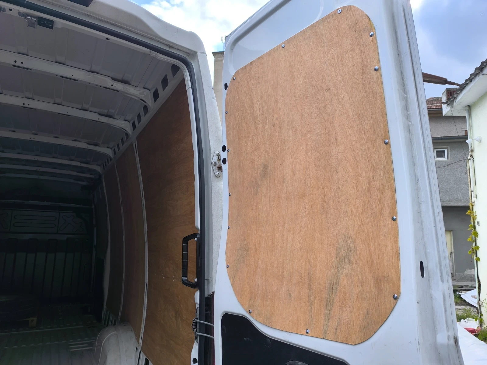 Iveco Daily 2.3 �����, �� ��������, ������ 157���.��, �������� | Mobile.bg � ����������� 16