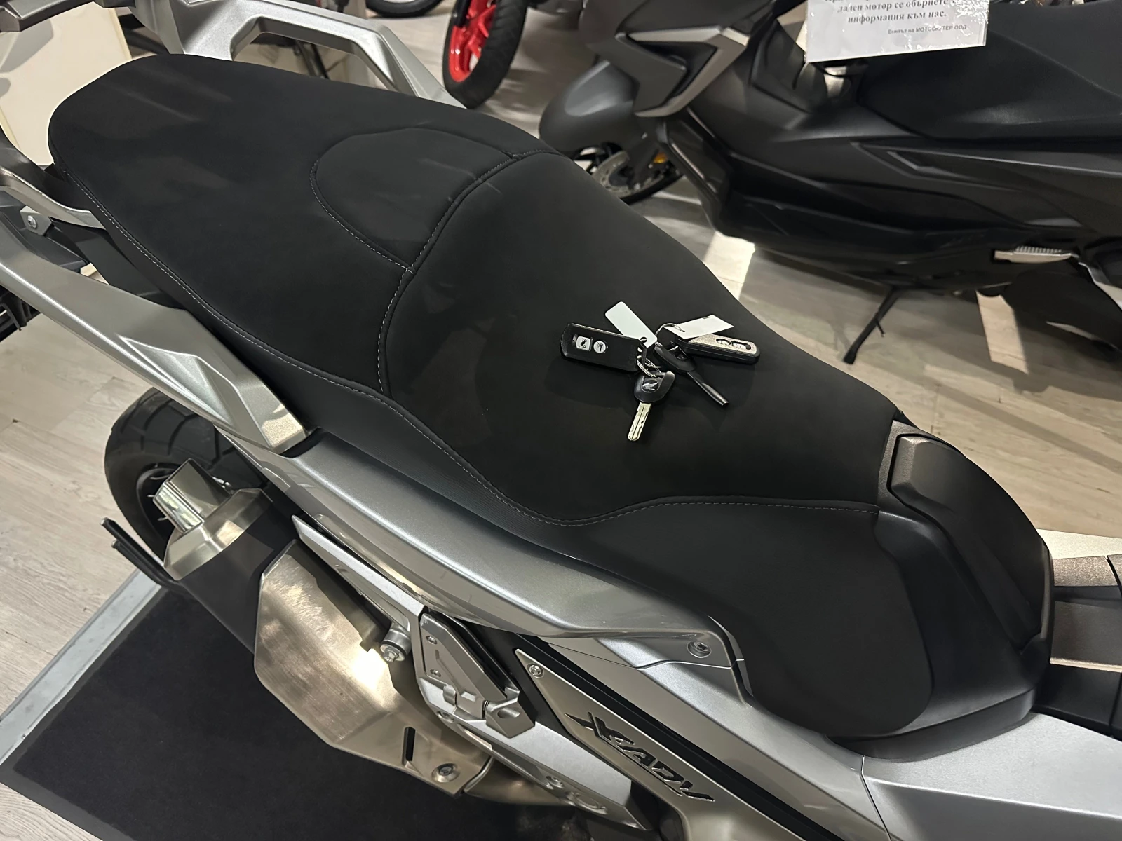 Honda X-ADV 750i Travel Edition 11.2017г. - изображение 4