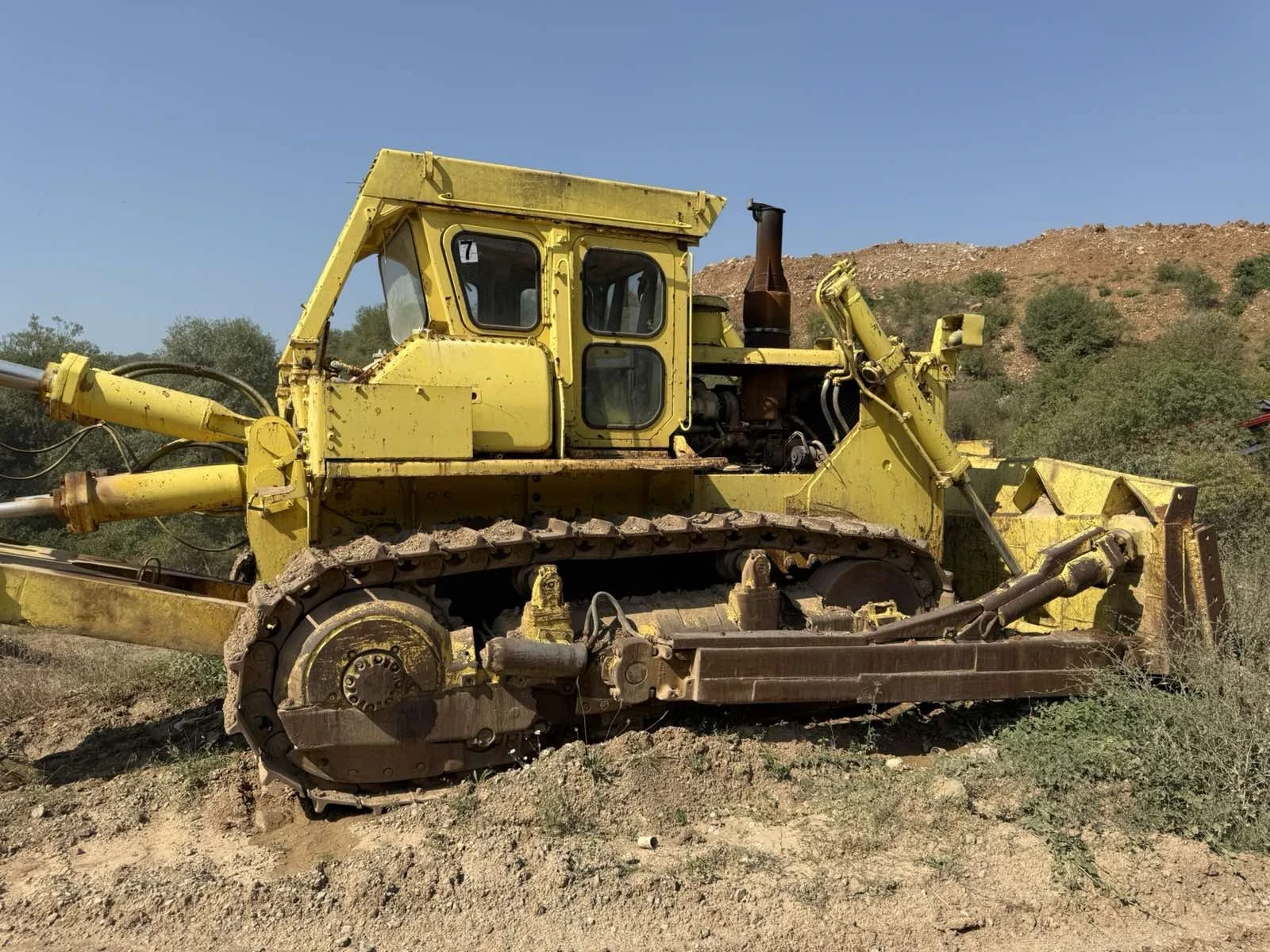 Булдозер Komatsu BemL
