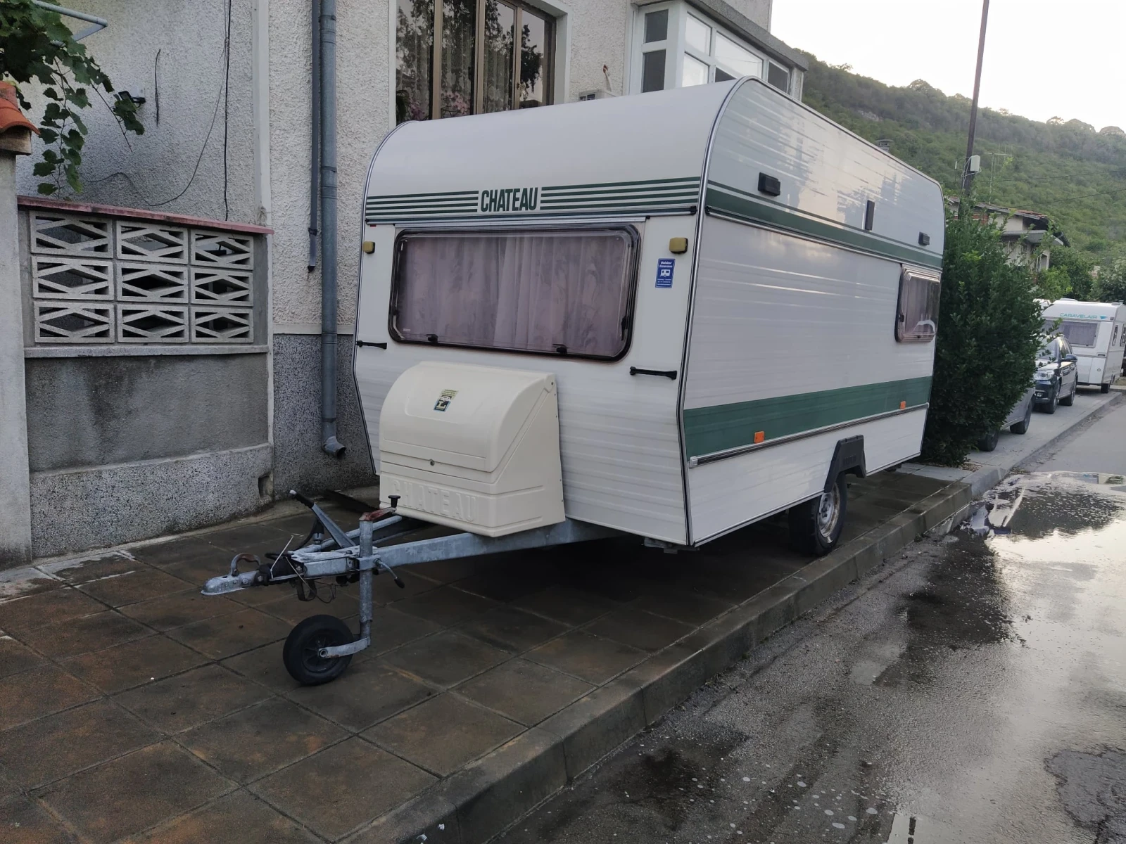 Каравана Chateau Touring 390, снимка 6 - Каравани и кемпери - 56126724