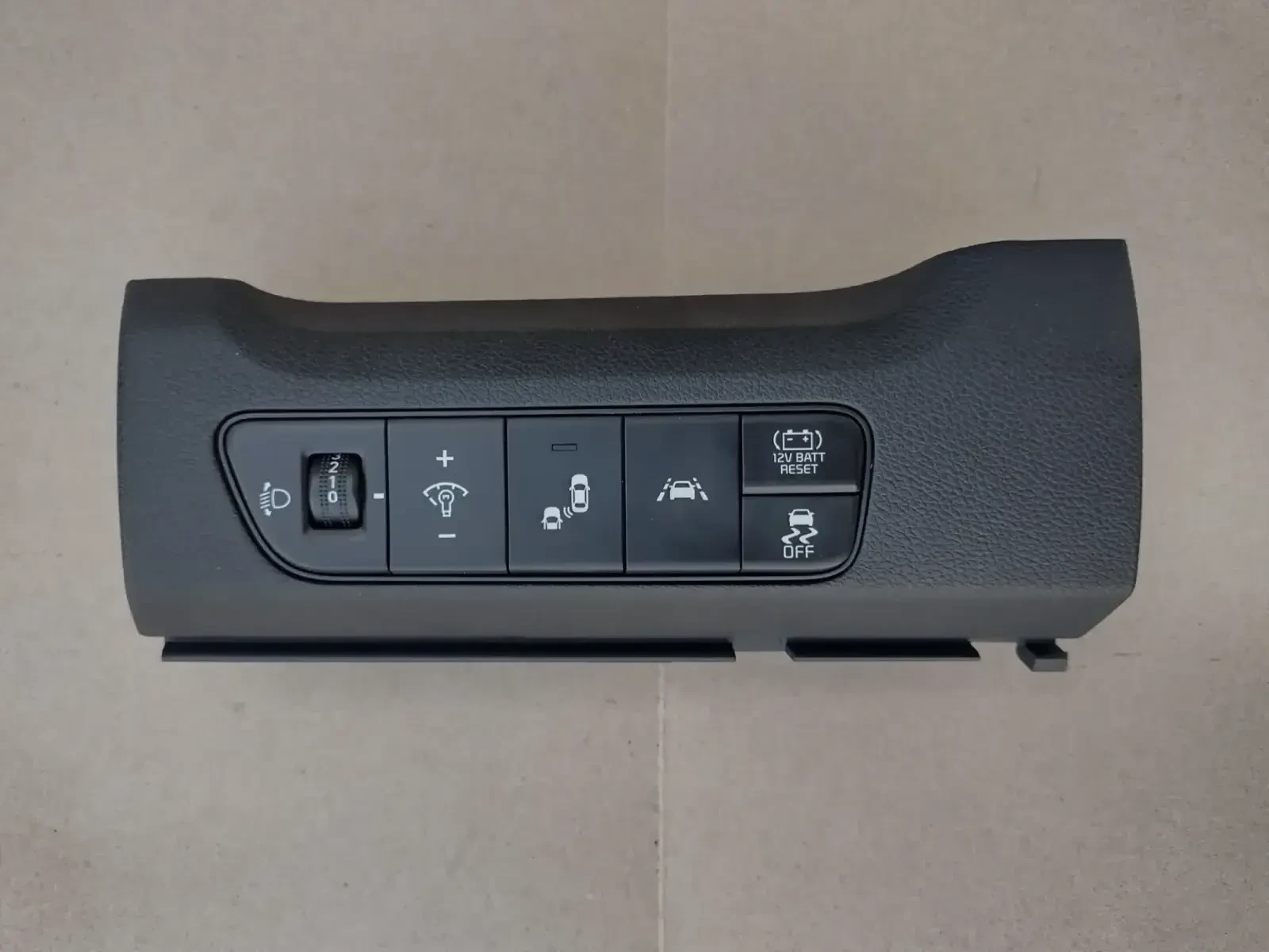 93700-G5EH0WK   / KIA NIRO 1.6 GDI HYBRID  93700G5EH0WK  84760G5AA0WK | Mobile.bg   1