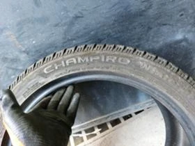 Гуми Зимни 245/40R18, снимка 5