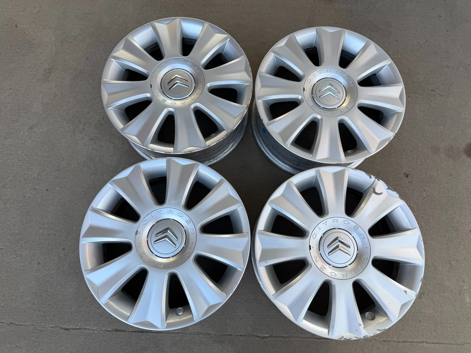 Джанти, снимка 2 - Гуми и джанти - 53836841