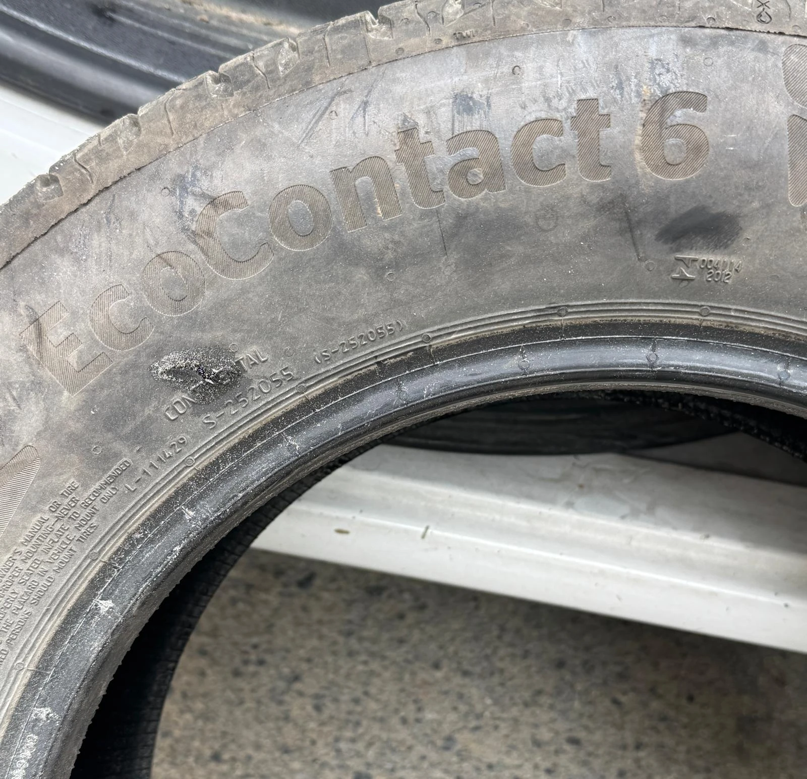 Гуми Летни 195/65R15, снимка 3 - Гуми и джанти - 54488101