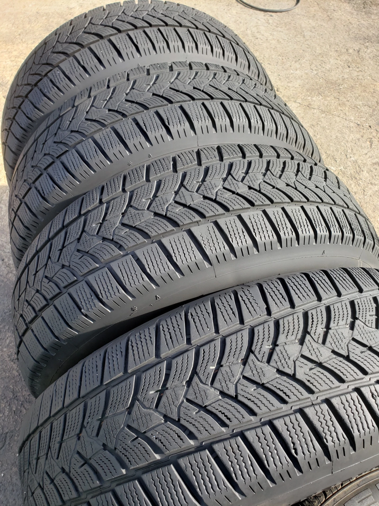 ���� 215/70R16 | Mobile.bg � ����������� 4