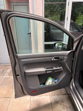 VW Touran 1.4 TSI 7-местен, снимка 10