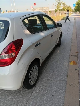 Hyundai I20, снимка 3