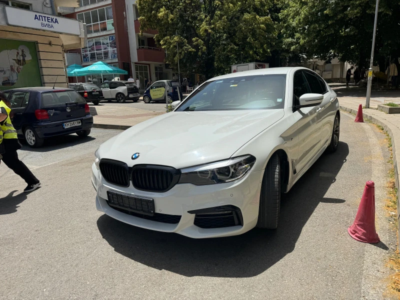 BMW 530 G 30  Xdrive M, снимка 14 - Автомобили и джипове - 40653496