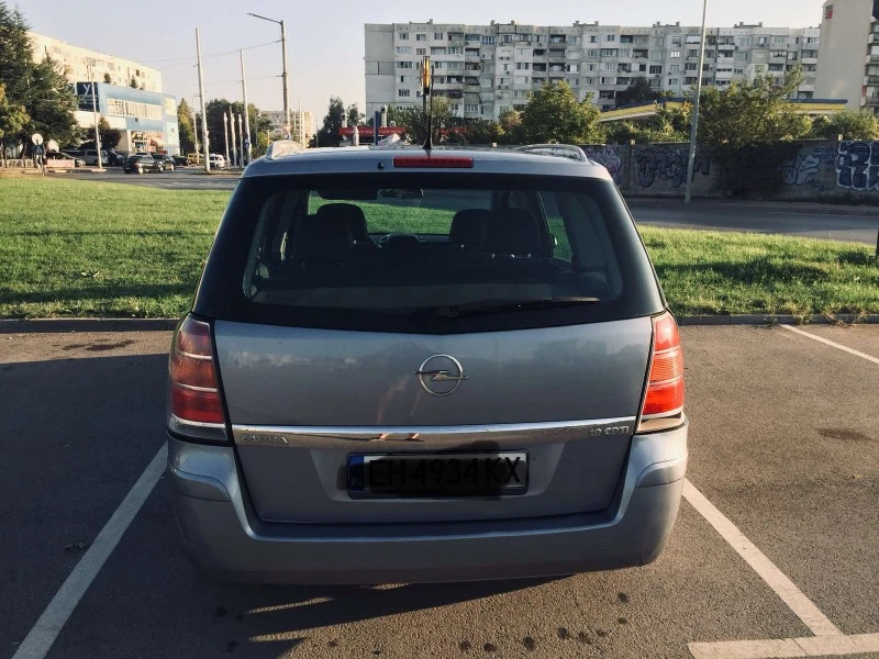 Opel Zafira 1.9 120 k.с, снимка 3 - Автомобили и джипове - 47547520