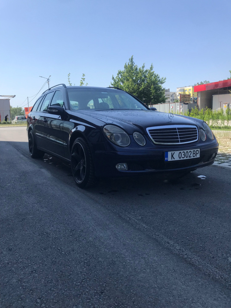 Mercedes-Benz E 220 CDI, снимка 2 - Автомобили и джипове - 46320182
