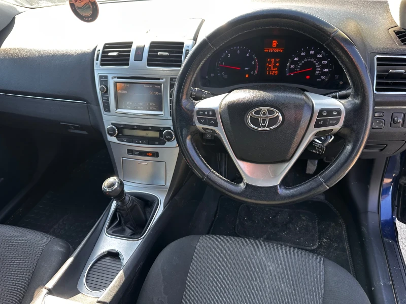 Toyota Avensis 2.0D-4d 124к.с 2013г , снимка 8 - Автомобили и джипове - 48921641