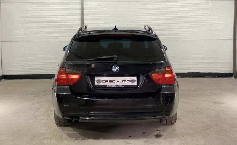 BMW 325 325 Xi, снимка 5 - Автомобили и джипове - 52569913