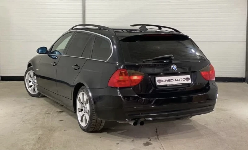 BMW 325 325 Xi, снимка 4 - Автомобили и джипове - 52569913