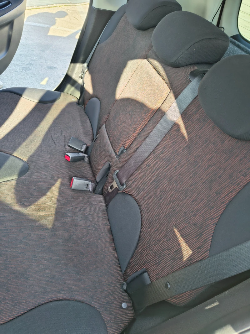 Nissan Note бензин/газ, снимка 6 - Автомобили и джипове - 52432421