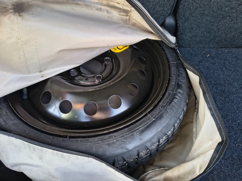 Nissan Note бензин/газ, снимка 4 - Автомобили и джипове - 52432421