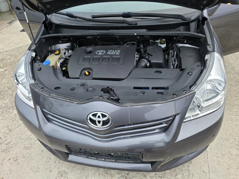 Toyota Verso 1.8 Vvti 7-местна Навигация Автопилот, снимка 16 - Автомобили и джипове - 52668327
