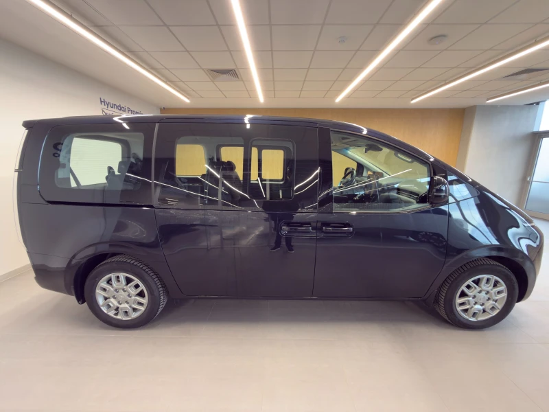Hyundai Staria EXCLUSIVE Hybrid, снимка 6 - Автомобили и джипове - 53235134