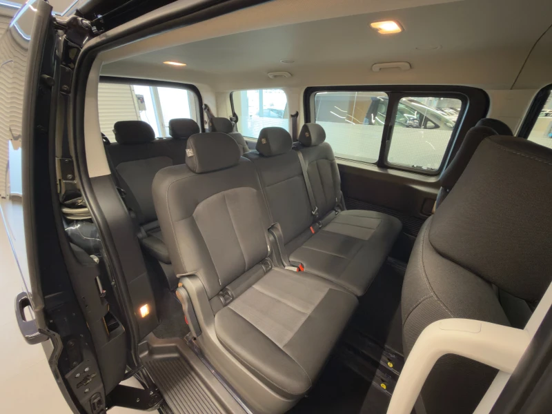 Hyundai Staria EXCLUSIVE Hybrid, снимка 17 - Автомобили и джипове - 53235134