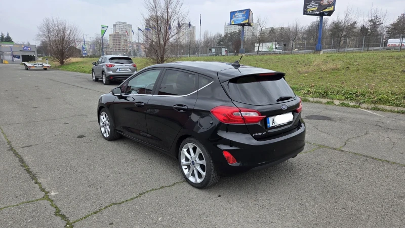 Ford Fiesta 1.0 EcoBoost, Titanium, снимка 4 - Автомобили и джипове - 53459266