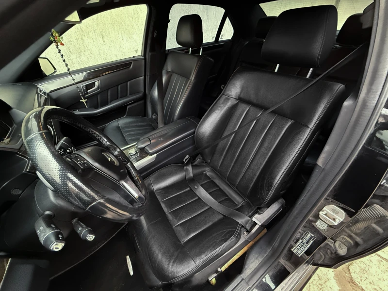 Mercedes-Benz E 220 AMG ПАКЕТ/LED/КОЖА, снимка 6 - Автомобили и джипове - 53471905