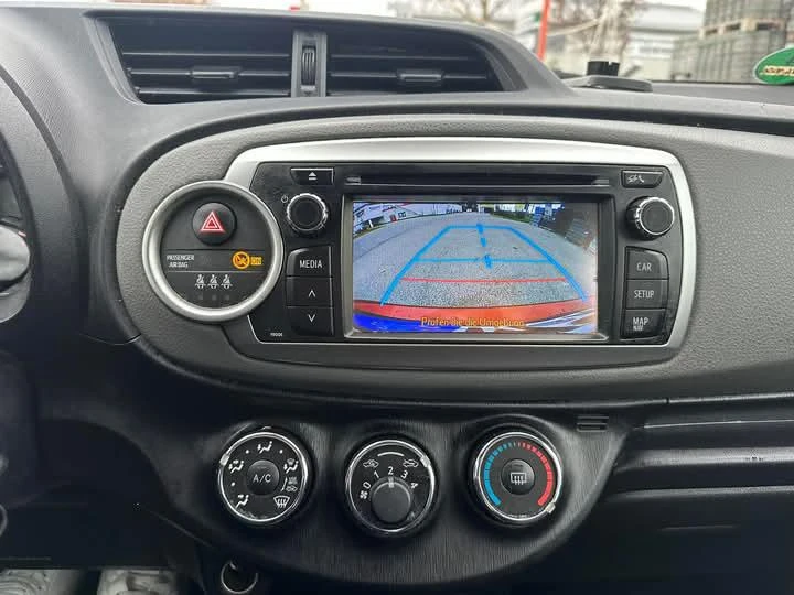 Toyota Yaris, снимка 4 - Автомобили и джипове - 49153101