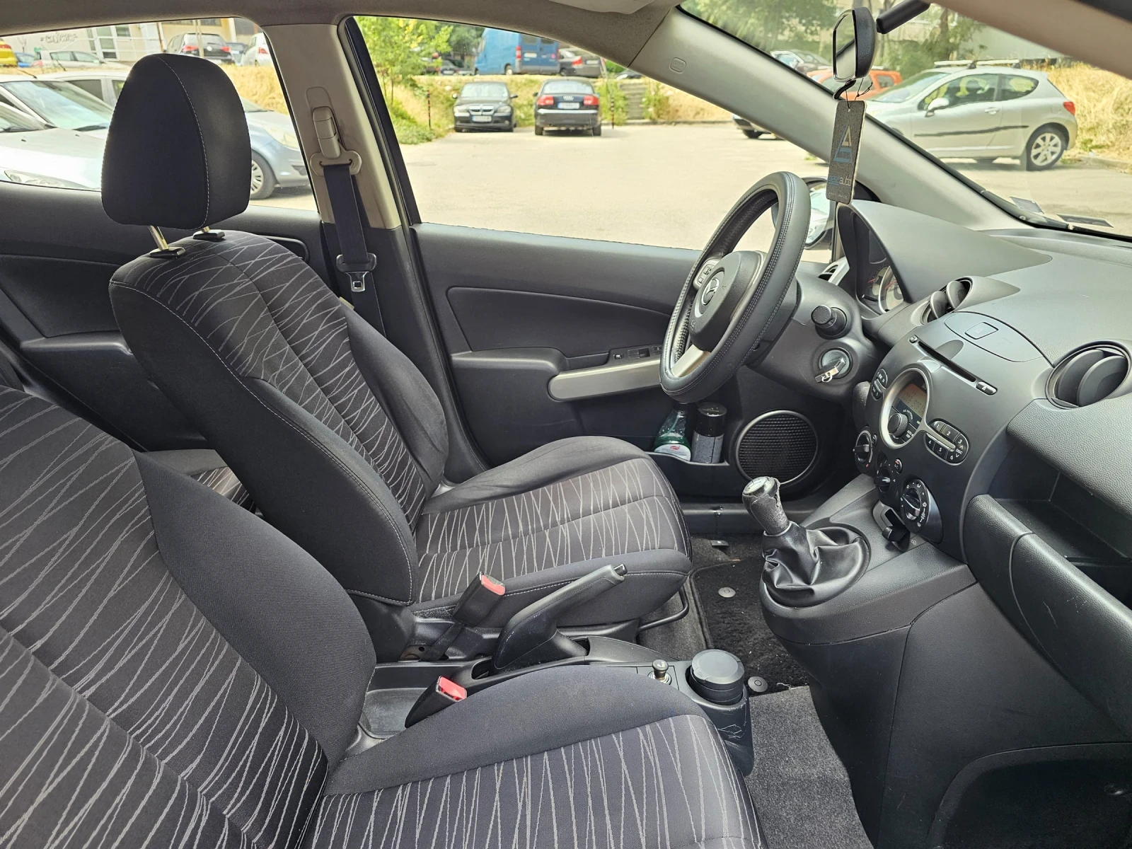 Mazda 2 1.3 * А/С* ТОП! - изображение 10