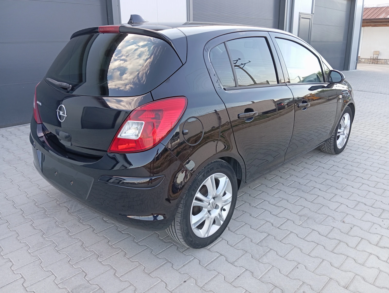 Opel Corsa LPG ЛИЗИНГ  - изображение 6