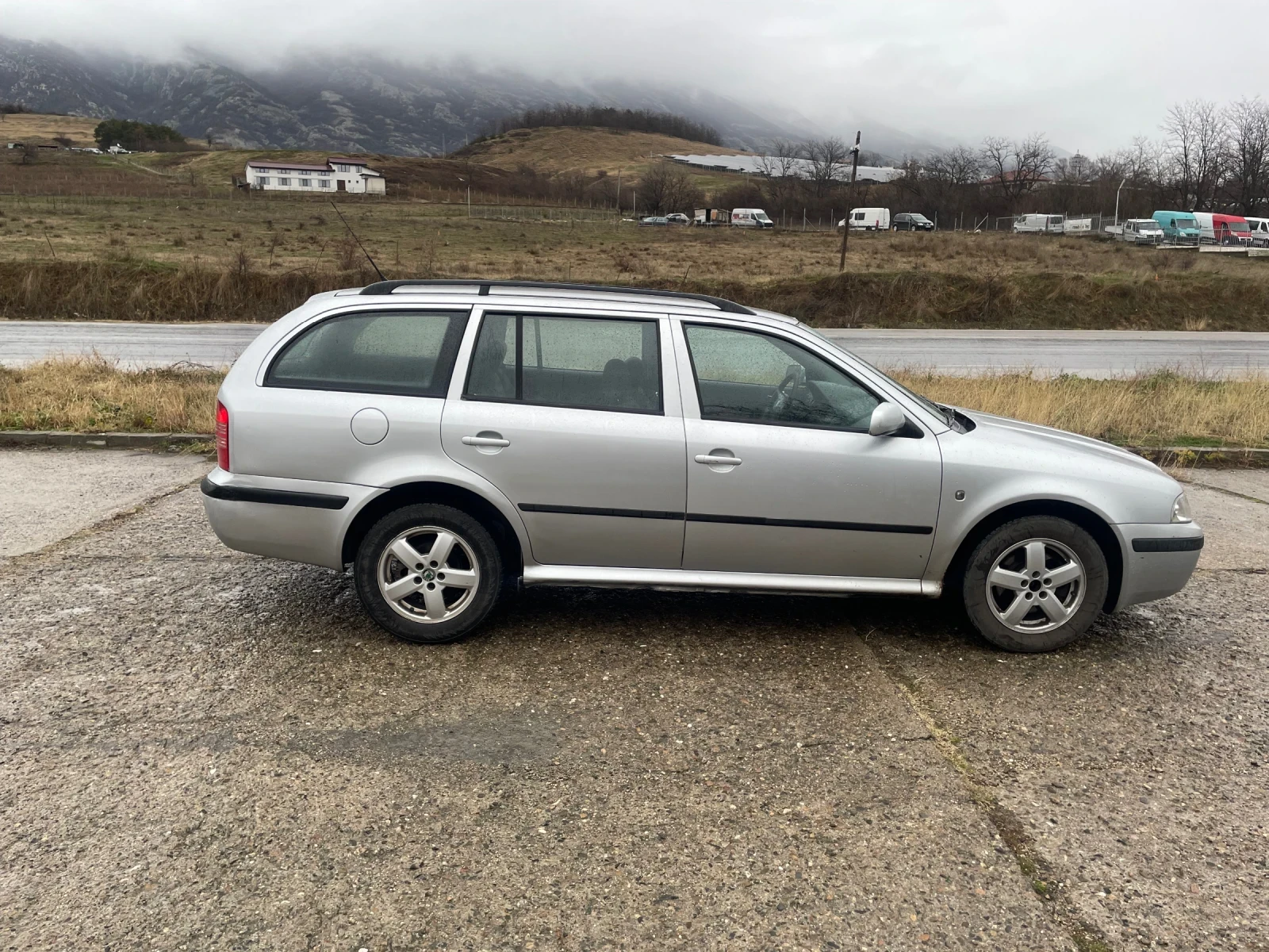 Skoda Octavia 1.9TDI 101k.s. 2008g - изображение 6