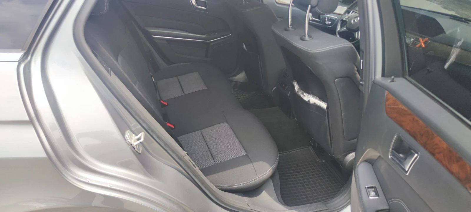 Mercedes-Benz E 350 Блуетек 4 матик - изображение 7