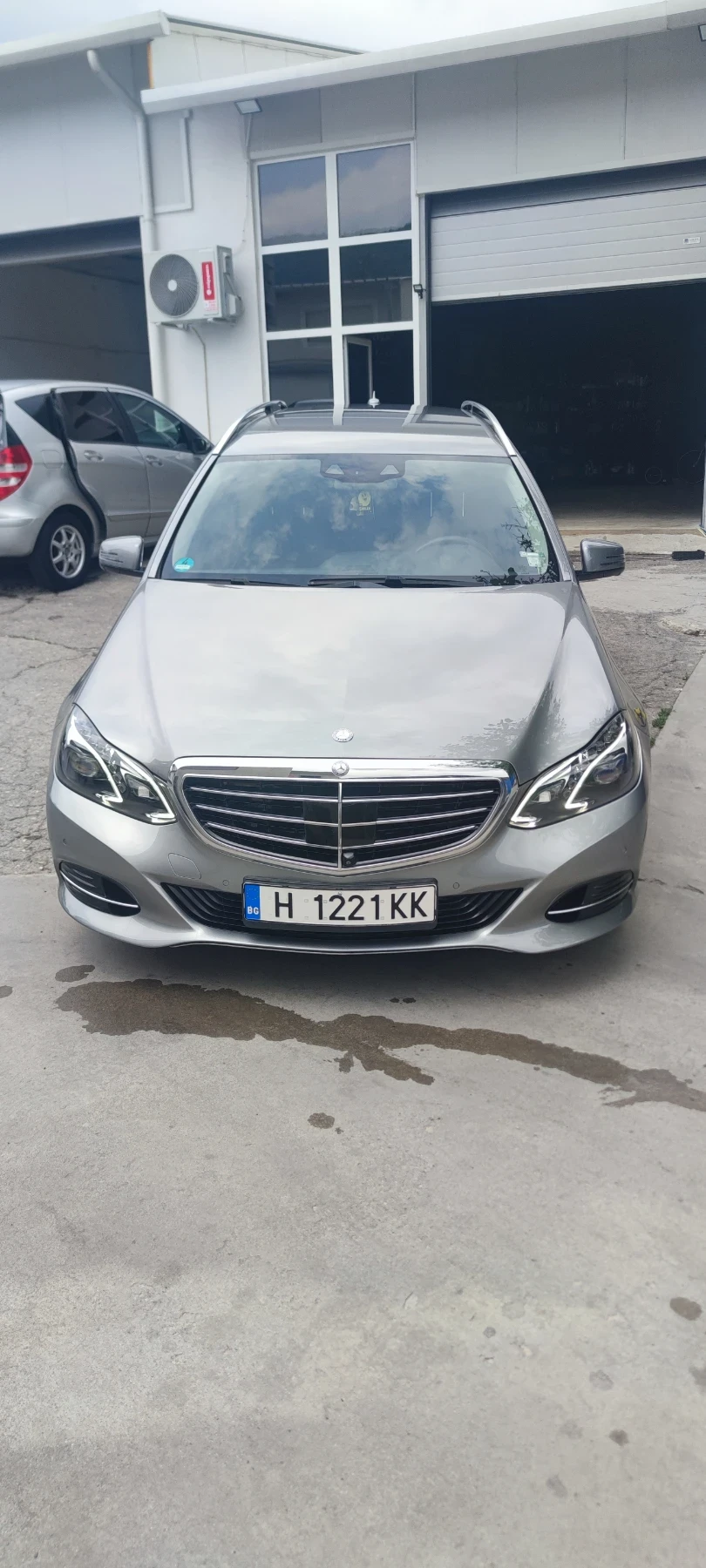 Mercedes-Benz E 350 Блуетек 4 матик - изображение 2