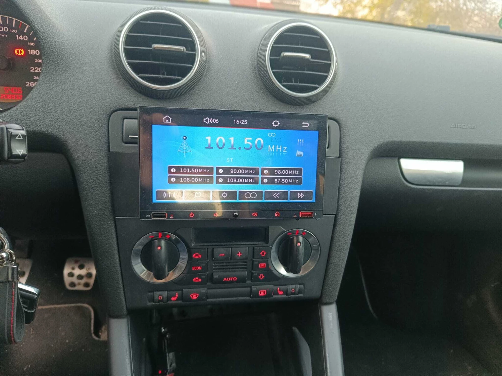 Audi A3 8P1 - изображение 7