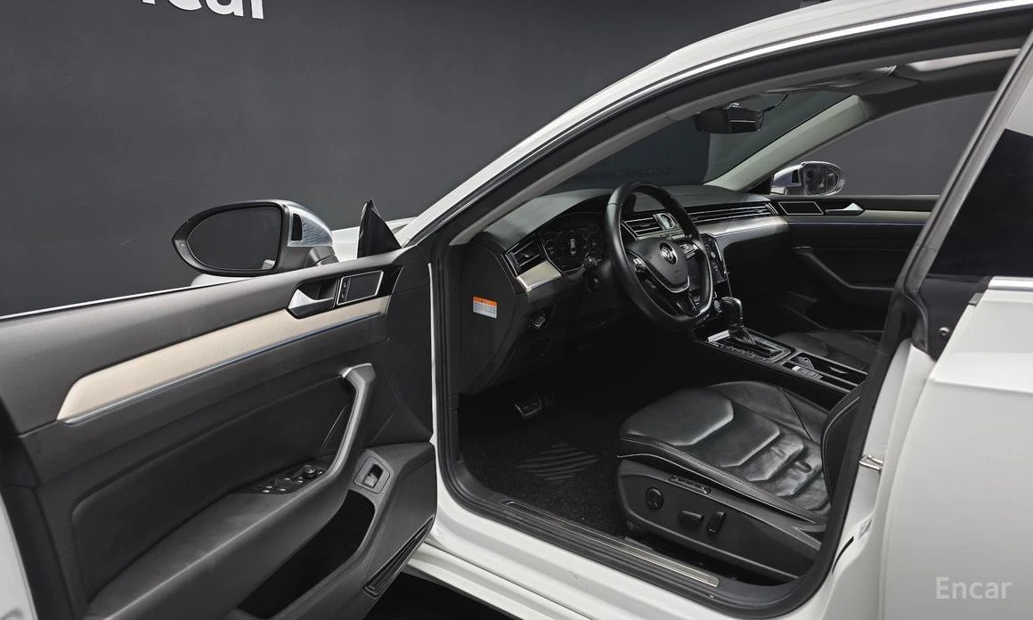 VW Arteon, снимка 10 - Автомобили и джипове - 53822806