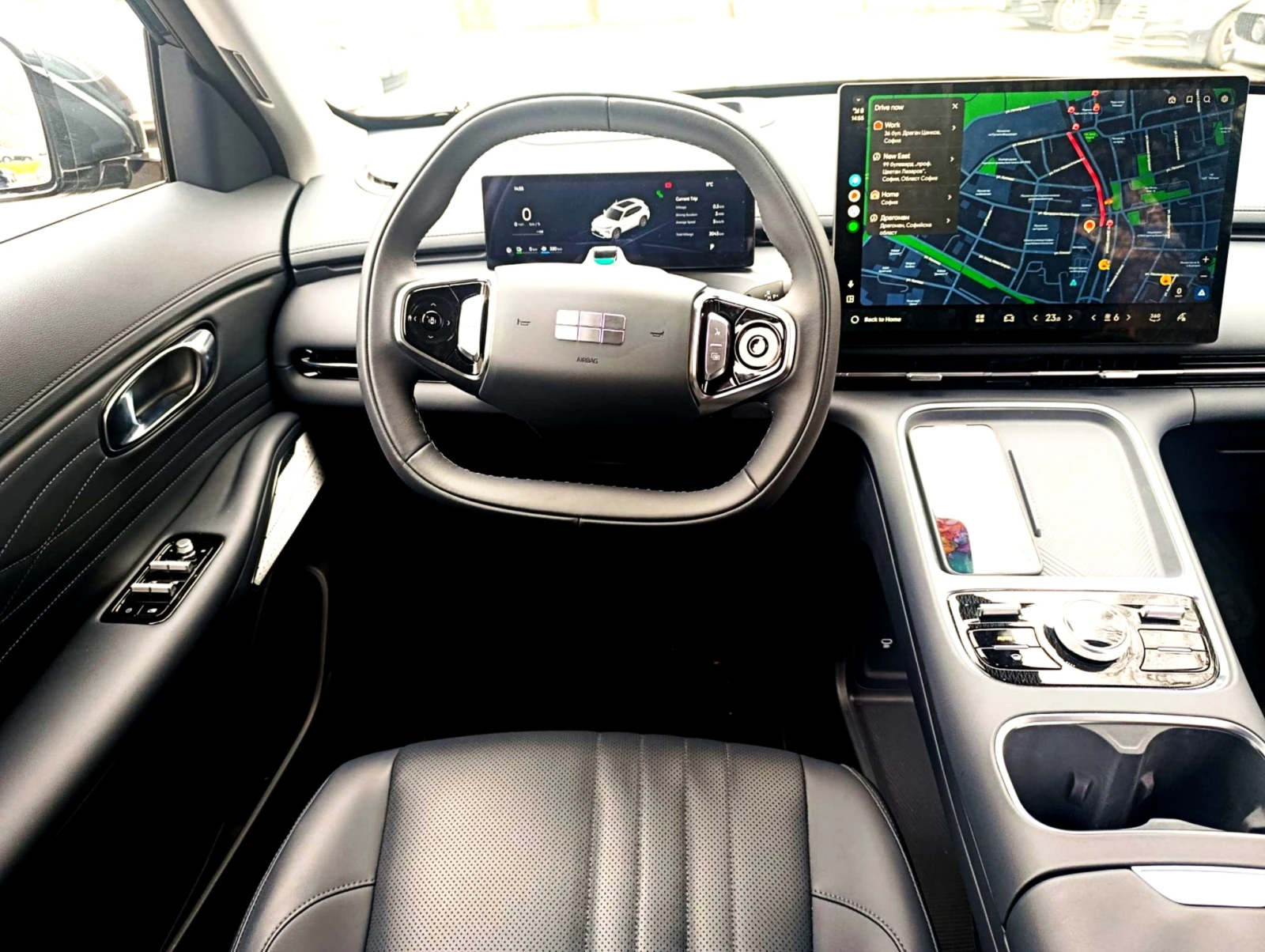 Geely Starray EM-i Plug in Hybrid MAX /Пробег само 3100 км!/, снимка 12 - Автомобили и джипове - 53916203