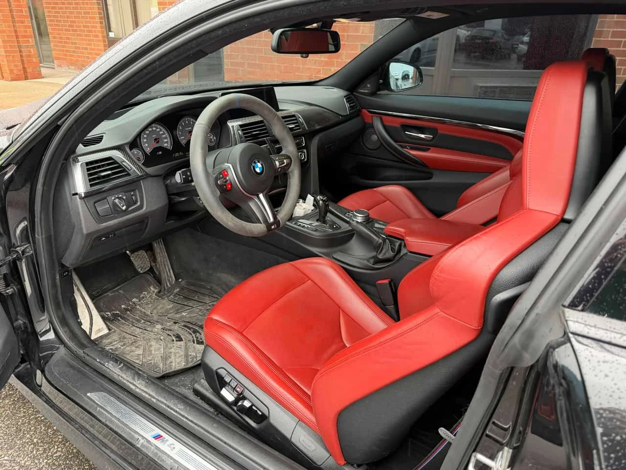 BMW M4 * Coupe * CARFAX * ЧЕРВЕН САЛОН * , снимка 5 - Автомобили и джипове - 54001835