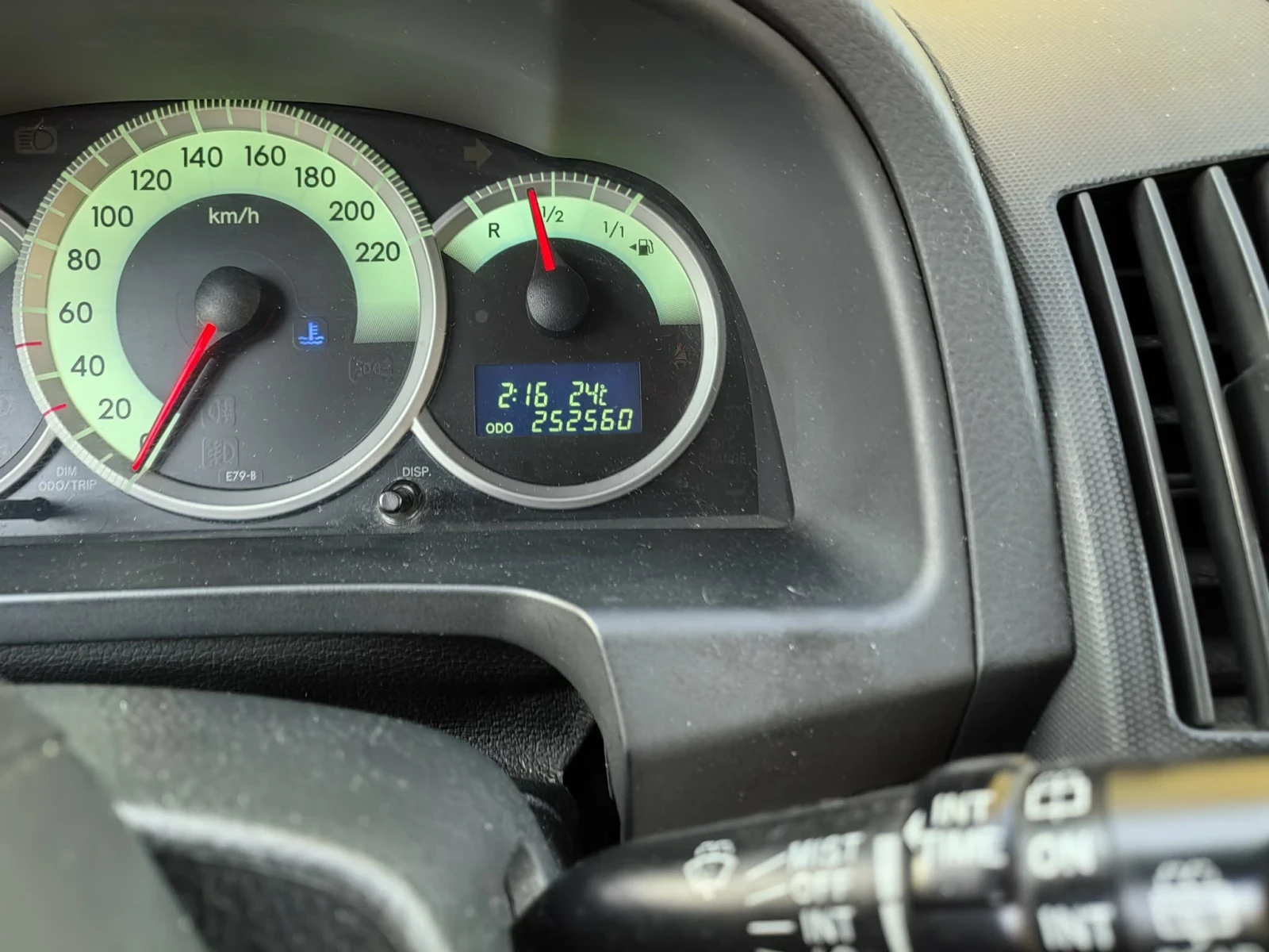 Toyota Corolla verso, снимка 11 - Автомобили и джипове - 54322669