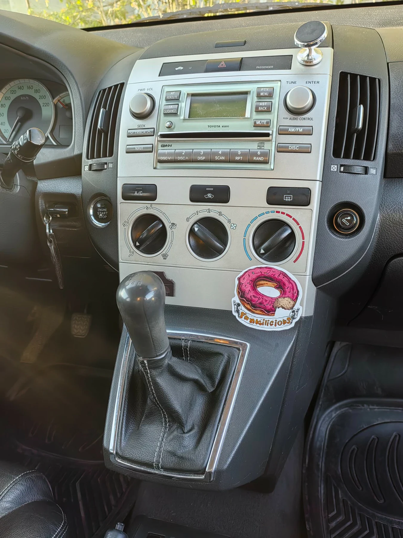 Toyota Corolla verso, снимка 10 - Автомобили и джипове - 54322669