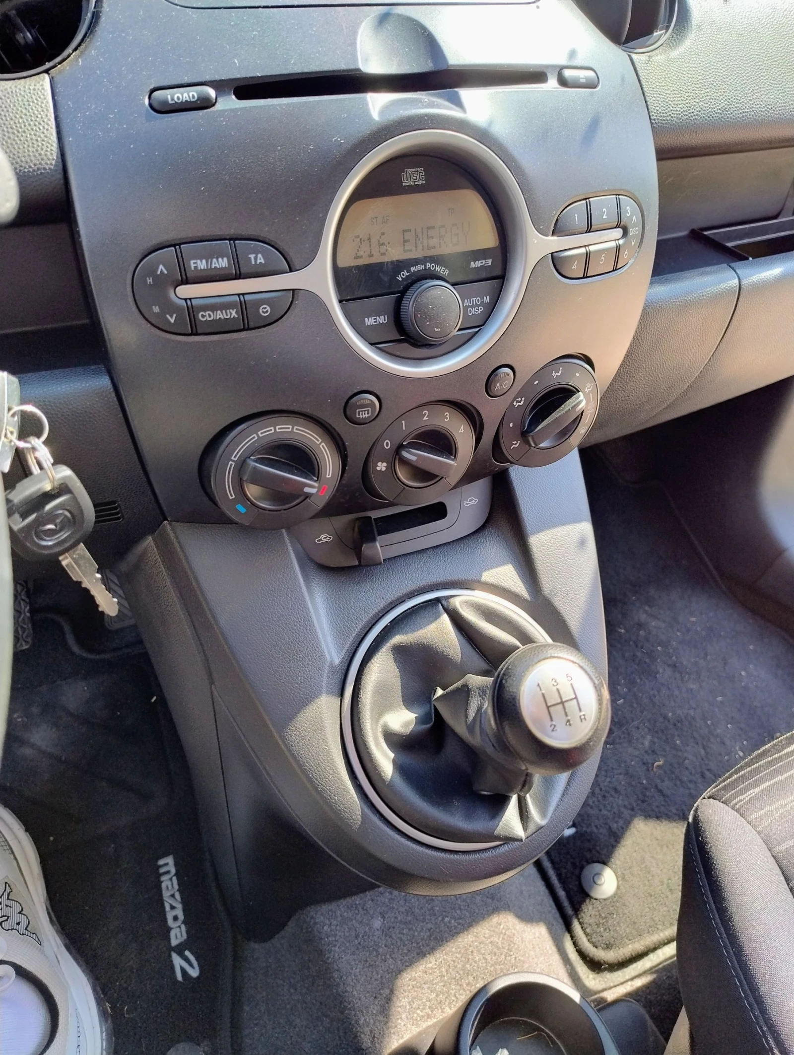 Mazda 2, снимка 17 - Автомобили и джипове - 54509888