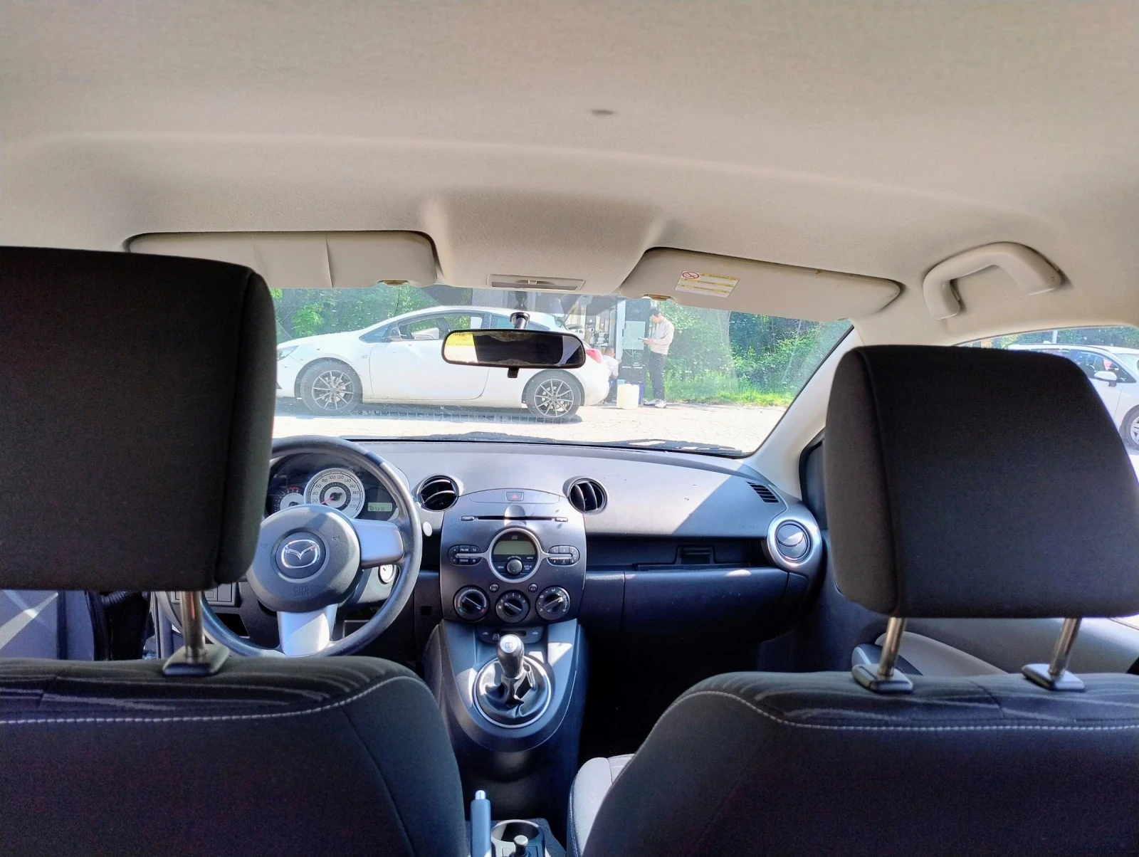 Mazda 2, снимка 6 - Автомобили и джипове - 54509888