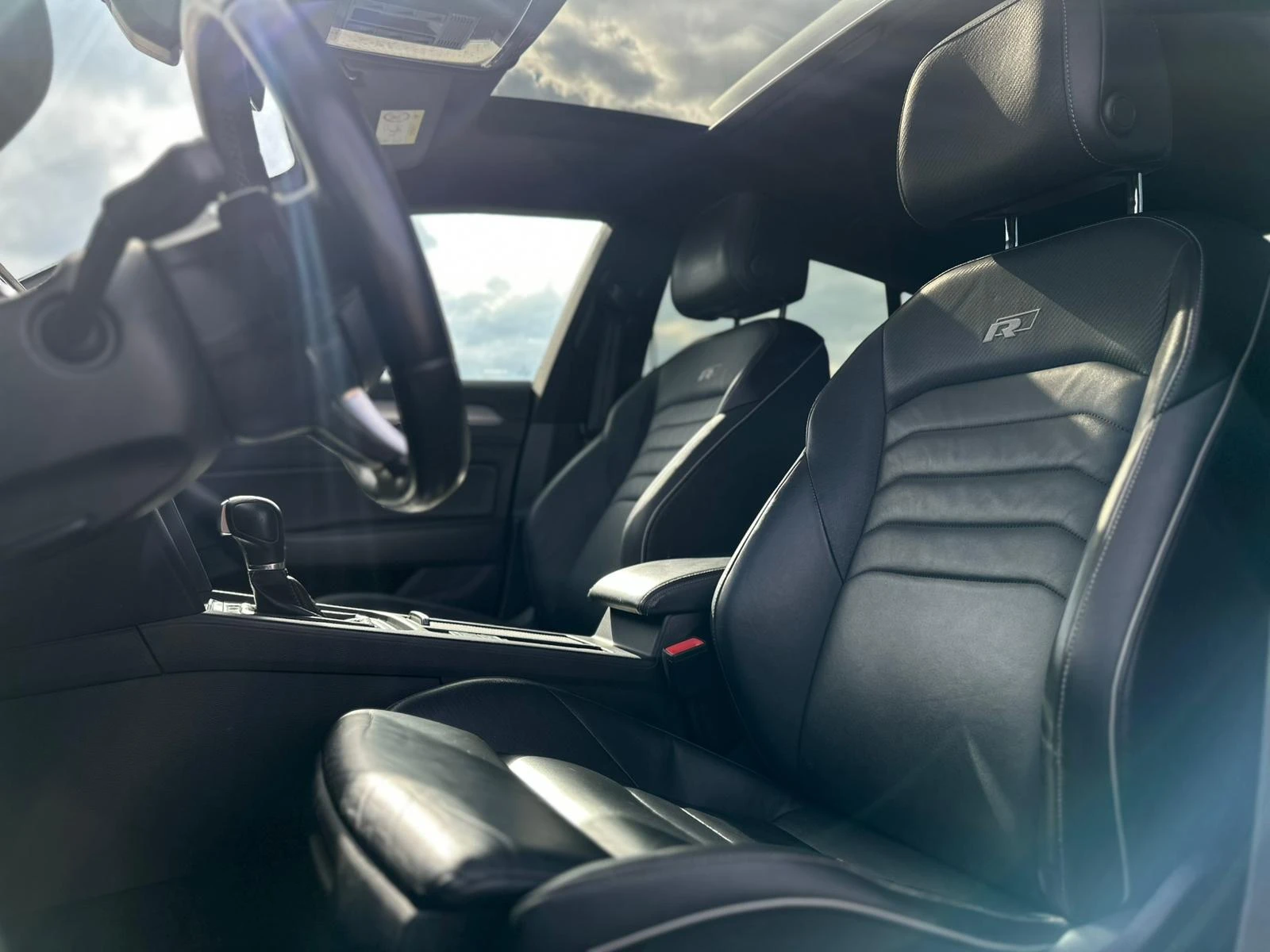 VW Arteon / R-LINE / MEMORY / MASSAGE / TOP /, снимка 10 - Автомобили и джипове - 54606066